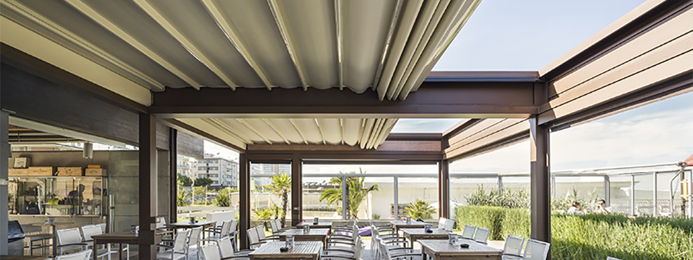 retractable fabric roof system for beach club